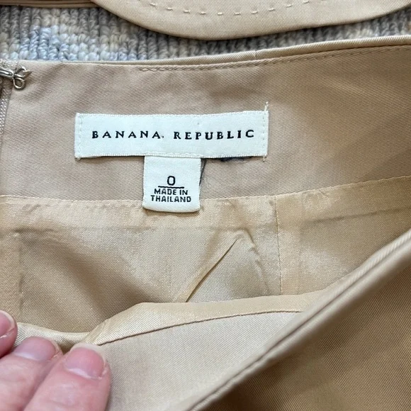 Khaki cotton banana republic suit - Picture 3 of 10
